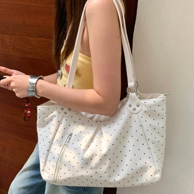 Torba na ramię z ekoskóry w kr – Leather Work Duffle recenzja i cena